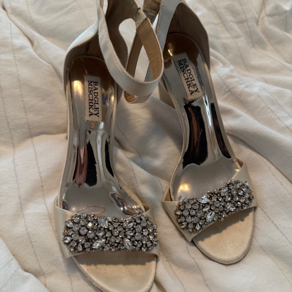 Badgley Mischka Women's Edaline Crystal-Embellished Block Heel Sandals - Picture 3 of 5